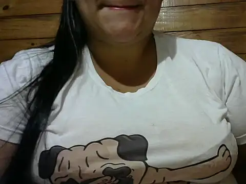 Snapshot of MARRENTINHA34 chatting on October 17, 2025, 9:27 pm MARRENTINHA34 online show from October 17, 2025, 9:27 pm