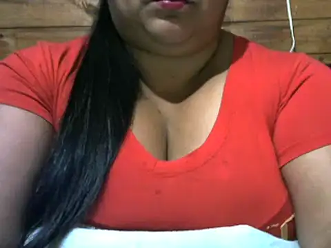 Snapshot of MARRENTINHA34 chatting on October 8, 2025, 5:02 pm MARRENTINHA34 online show from October 8, 2025, 5:02 pm