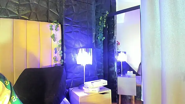 Snapshot of Bonnali_lune chatting on February 11, 2026, 10:42 pm Bonnali lune online show from February 11, 2026, 10:42 pm