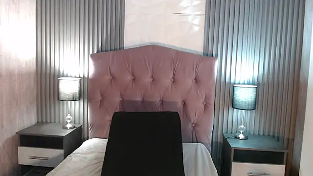 Snapshot of Bonnali_lune chatting on February 16, 2026, 7:45 pm Bonnali lune online show from February 16, 2026, 7:45 pm