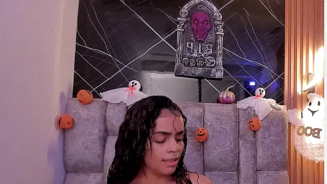 Snapshot of roxanne_dl chatting on October 11, 2025, 11:22 am roxanne dl online show from October 11, 2025, 11:22 am