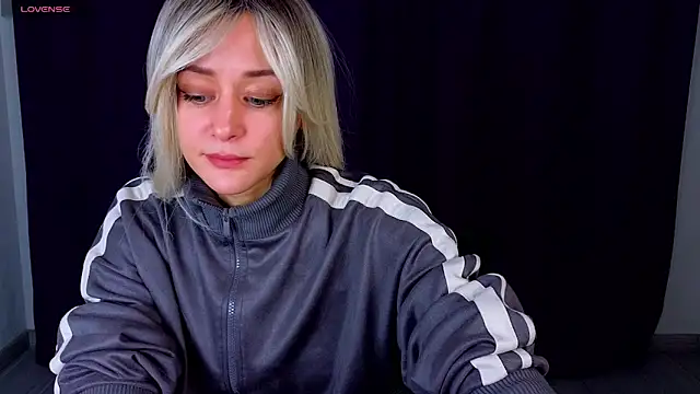 Snapshot of thief_of_hearts chatting on October 3, 2025, 11:50 pm thief of hearts online show from October 3, 2025, 11:50 pm