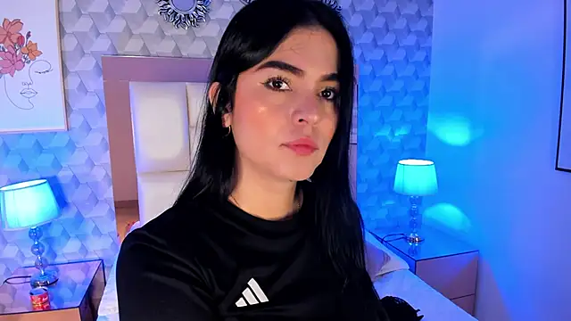 Snapshot of Sasha__sims__ chatting on October 26, 2025, 11:43 am Sasha sims online show from October 26, 2025, 11:43 am