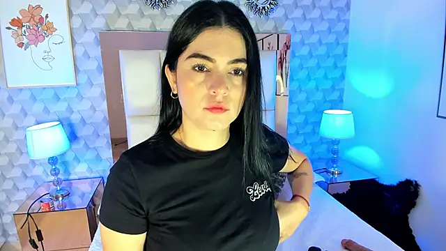 Snapshot of Sasha__sims__ chatting on October 16, 2025, 11:40 am Sasha sims online show from October 16, 2025, 11:40 am