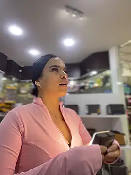 JuanitaMore01 online show from February 19, 2026, 9:56 pm