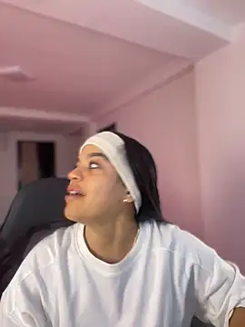 JuanitaMore01 online show from March 24, 2026, 9:26 pm