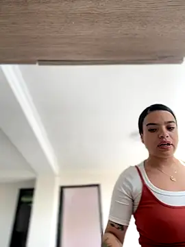 JuanitaMore01 online show from November 17, 2025, 8:02 pm