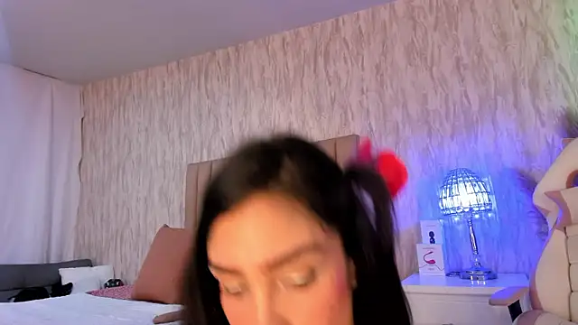 Snapshot of Emely_florence_ chatting on February 14, 2026, 3:18 am Emely florence online show from February 14, 2026, 3:18 am