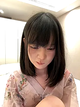 EnEn xiaobao online show from November 2, 2025, 3:06 pm