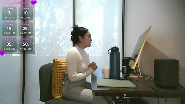 yuzhara online show from December 19, 2025, 5:15 pm