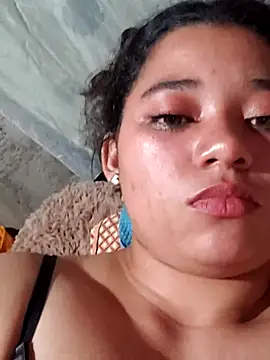 Snapshot of Violethroos chatting on September 24, 2025, 4:19 am Violethroos online show from September 24, 2025, 4:19 am