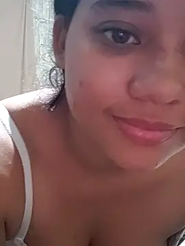 Snapshot of Violethroos chatting on October 13, 2025, 2:24 am Violethroos online show from October 13, 2025, 2:24 am