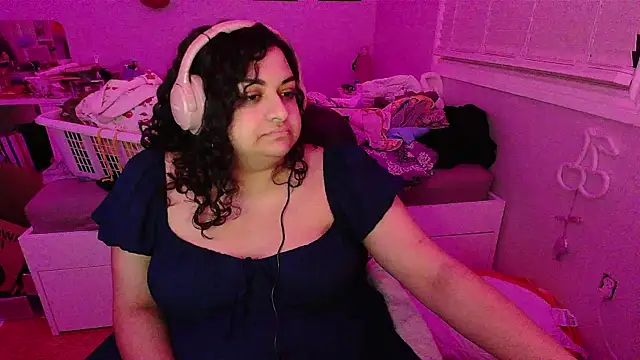 Snapshot of chericheesecake chatting on September 21, 2025, 4:50 am chericheesecake online show from September 21, 2025, 4:50 am