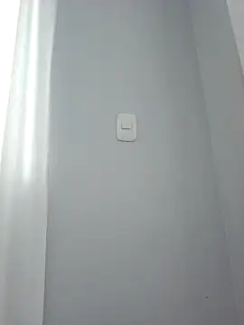 Snapshot of Miss_Pompitas23 chatting on October 18, 2025, 6:43 pm Miss Pompitas23 online show from October 18, 2025, 6:43 pm