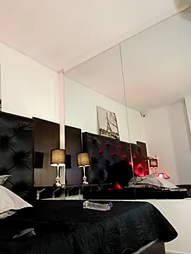 Snapshot of Kymy_marquez chatting on September 24, 2025, 8:37 pm Kymy marquez online show from September 24, 2025, 8:37 pm