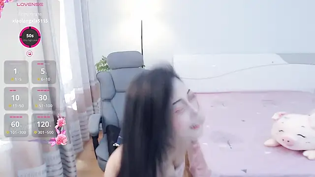 yaoyao-baby520 online show from November 20, 2025, 1:28 am