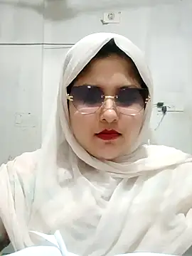 Snapshot of Nusrat-N chatting on June 10, 2026, 2:29 pm Nusrat-N online show from June 10, 2026, 2:29 pm