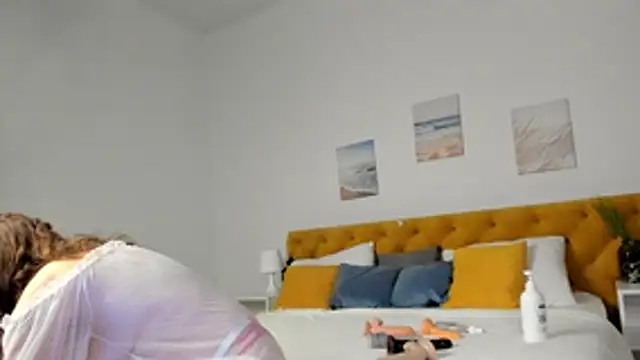 Kira Adler online show from November 29, 2025, 1:28 am