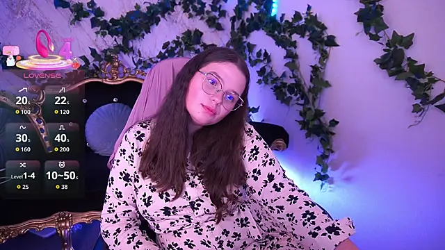 SophieDreamss online show from October 31, 2025, 2:46 pm