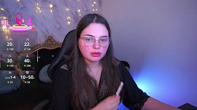 Snapshot of SophieDreamss chatting on February 4, 2026, 10:05 pm SophieDreamss online show from February 4, 2026, 10:05 pm