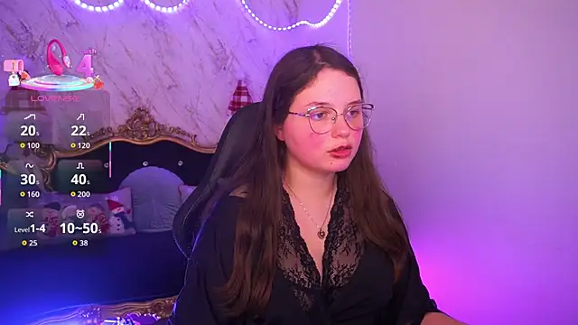 Snapshot of SophieDreamss chatting on December 21, 2025, 2:41 pm SophieDreamss online show from December 21, 2025, 2:41 pm