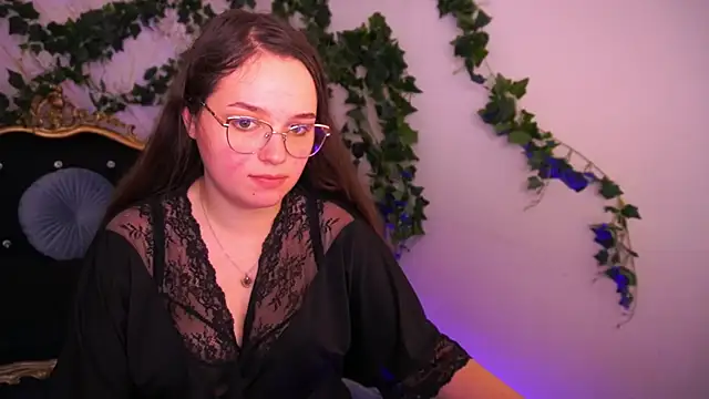 Snapshot of SophieDreamss chatting on November 11, 2025, 2:34 pm SophieDreamss online show from November 11, 2025, 2:34 pm