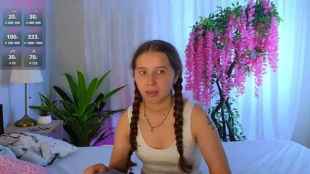 CatherineRichards online show from October 10, 2025, 8:04 am