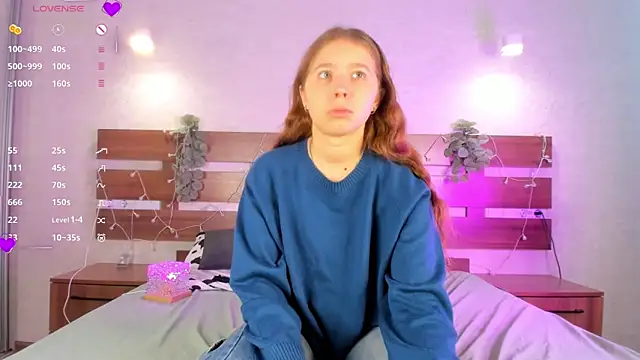 CatherineRichards online show from November 4, 2025, 7:45 am