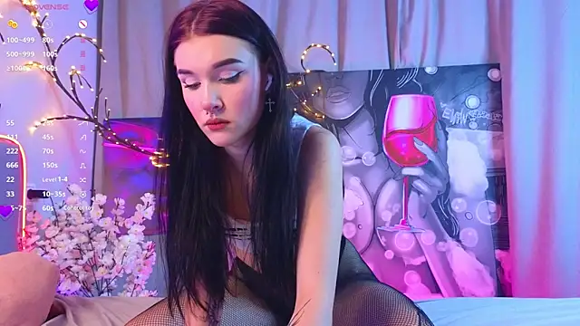 JenniferSullivan online show from November 28, 2025, 9:37 pm