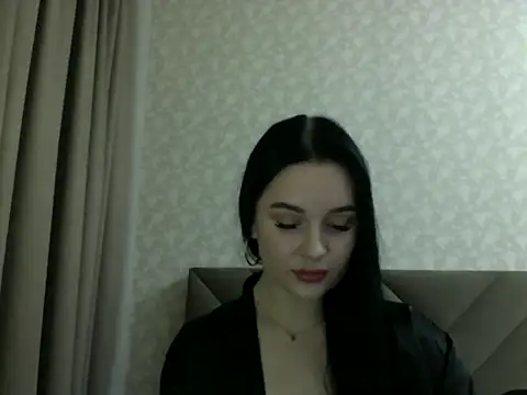 Snapshot of Lulii24 chatting on October 24, 2025, 5:23 pm Lulii24 online show from October 24, 2025, 5:23 pm