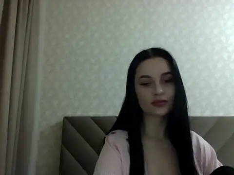 Snapshot of Lulii24 chatting on October 25, 2025, 9:37 pm Lulii24 online show from October 25, 2025, 9:37 pm