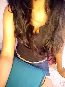 Snapshot of trending_tamizhachii chatting on October 15, 2025, 4:11 am trending tamizhachii online show from October 15, 2025, 4:11 am