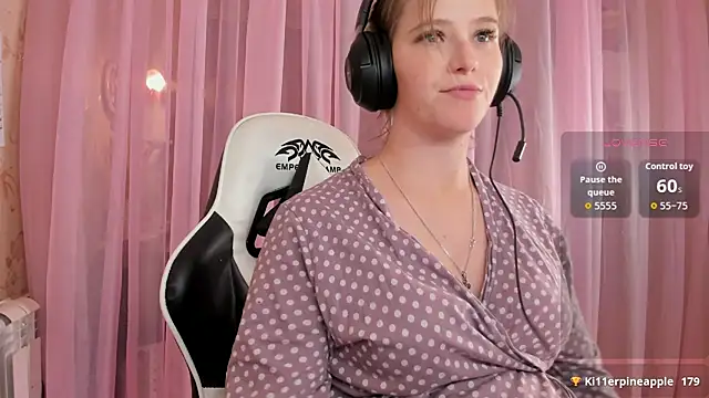 Anabel-Candy online show from October 3, 2025, 6:31 pm