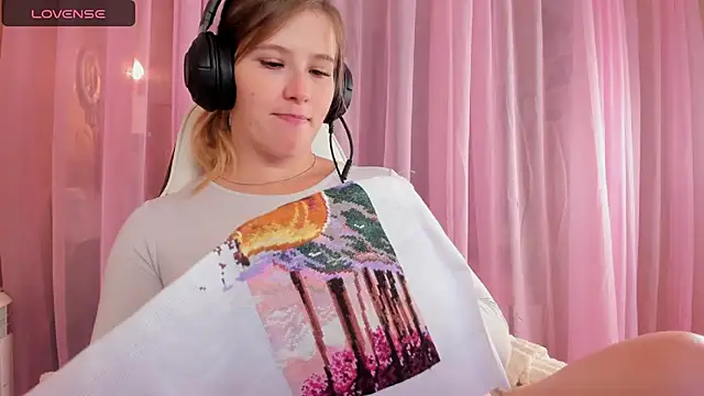 Anabel-Candy online show from October 13, 2025, 6:15 am