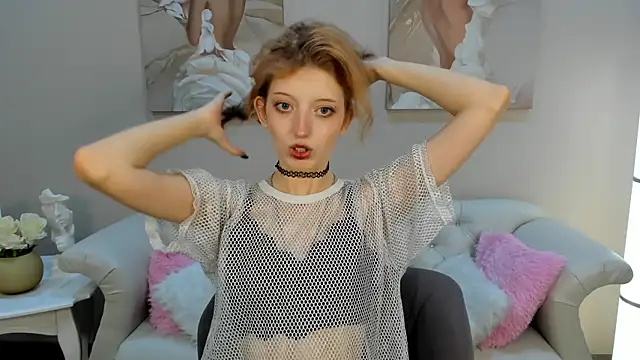 Snapshot of MistyMarlo chatting on October 4, 2025, 6:20 pm MistyMarlo online show from October 4, 2025, 6:20 pm