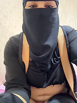 Snapshot of _Laiali_ chatting on November 6, 2025, 11:47 am Laiali online show from November 6, 2025, 11:47 am