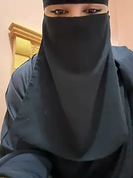  Laiali  online show from July 11, 2026, 2:39 pm