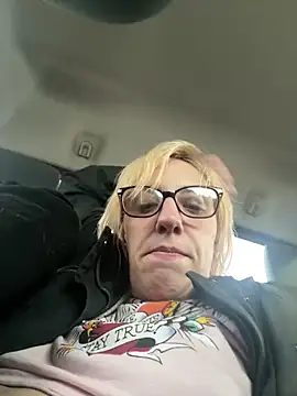 flavi1996 online show from December 18, 2025, 6:01 pm