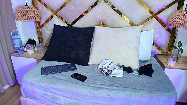 Scarlett Vegaa online show from October 1, 2025, 10:41 am