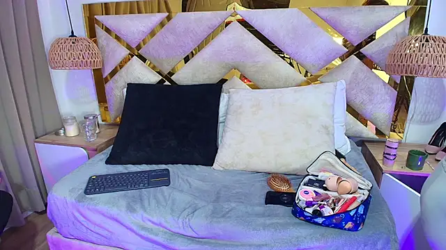 Scarlett Vegaa online show from September 19, 2025, 10:30 am