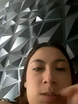 MacarenaRosse online show from October 21, 2025, 7:35 pm