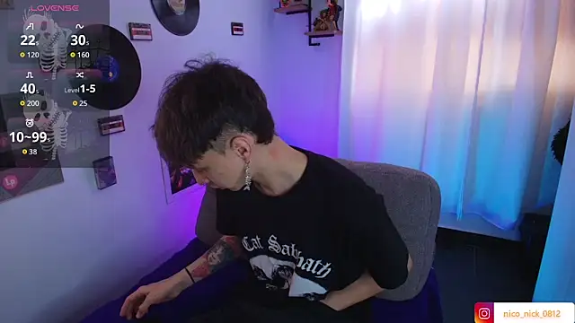 Snapshot of Nick_Bangover_ chatting on October 30, 2025, 7:44 pm Nick Bangover  online show from October 30, 2025, 7:44 pm