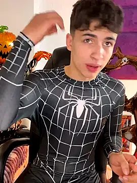 Snapshot of AdrianRinaldi chatting on October 27, 2025, 8:32 pm AdrianRinaldi online show from October 27, 2025, 8:32 pm