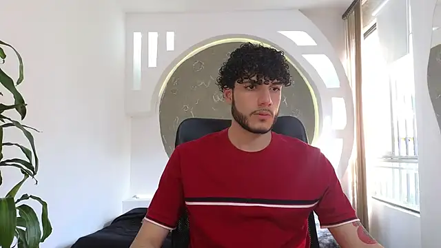 Snapshot of Rafael_Mendezz chatting on October 16, 2025, 8:39 pm Rafael Mendezz online show from October 16, 2025, 8:39 pm