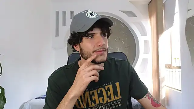 Rafael Mendezz online show from November 6, 2025, 8:13 pm