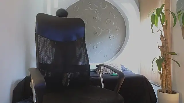 Rafael Mendezz online show from April 2, 2026, 6:03 pm