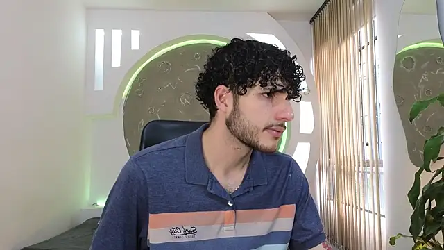 Snapshot of Rafael_Mendezz chatting on September 15, 2025, 8:53 pm Rafael Mendezz online show from September 15, 2025, 8:53 pm