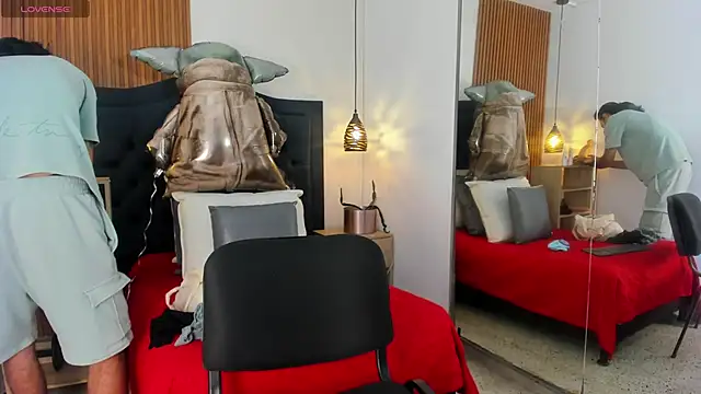 Snapshot of Hisoka_011 chatting on October 14, 2025, 7:25 pm Hisoka 011 online show from October 14, 2025, 7:25 pm