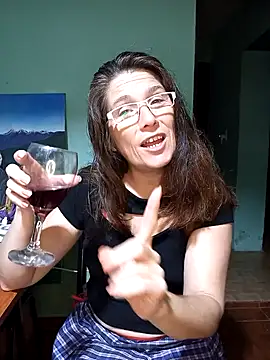 Snapshot of Merida2276 chatting on October 16, 2025, 1:14 am Merida2276 online show from October 16, 2025, 1:14 am