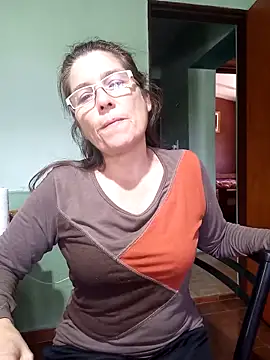 Snapshot of Merida2276 chatting on September 29, 2025, 3:17 pm Merida2276 online show from September 29, 2025, 3:17 pm